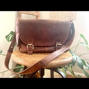 Leather crossbody bag